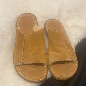 Ugg Tan Suede Women's Slide Sandals size 9